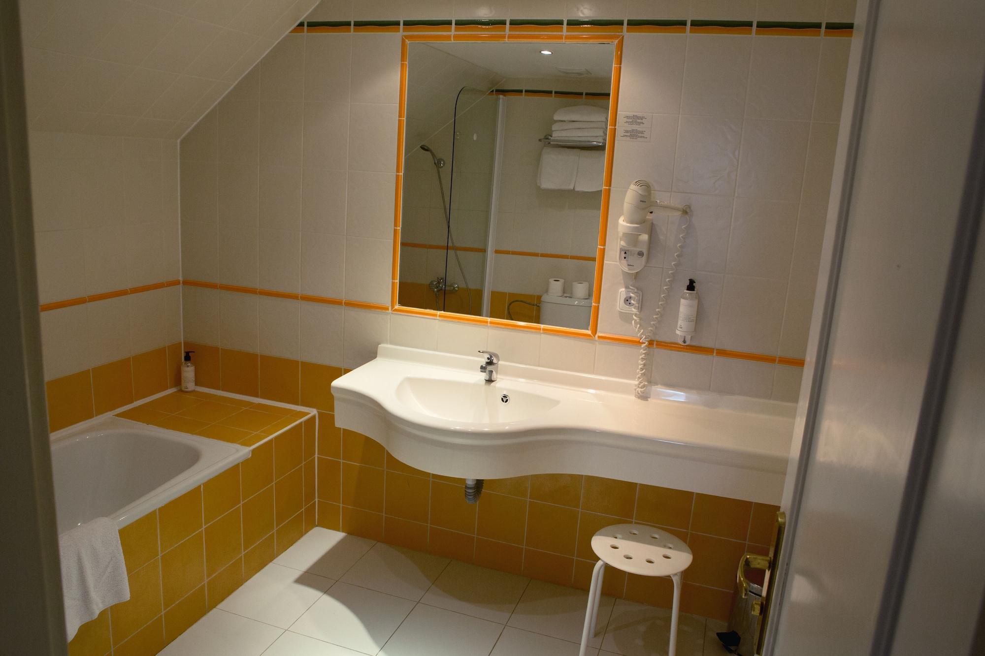 Otel Machova