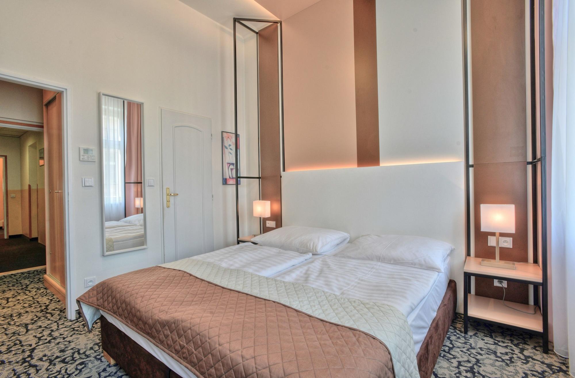 Machova Otel 3*