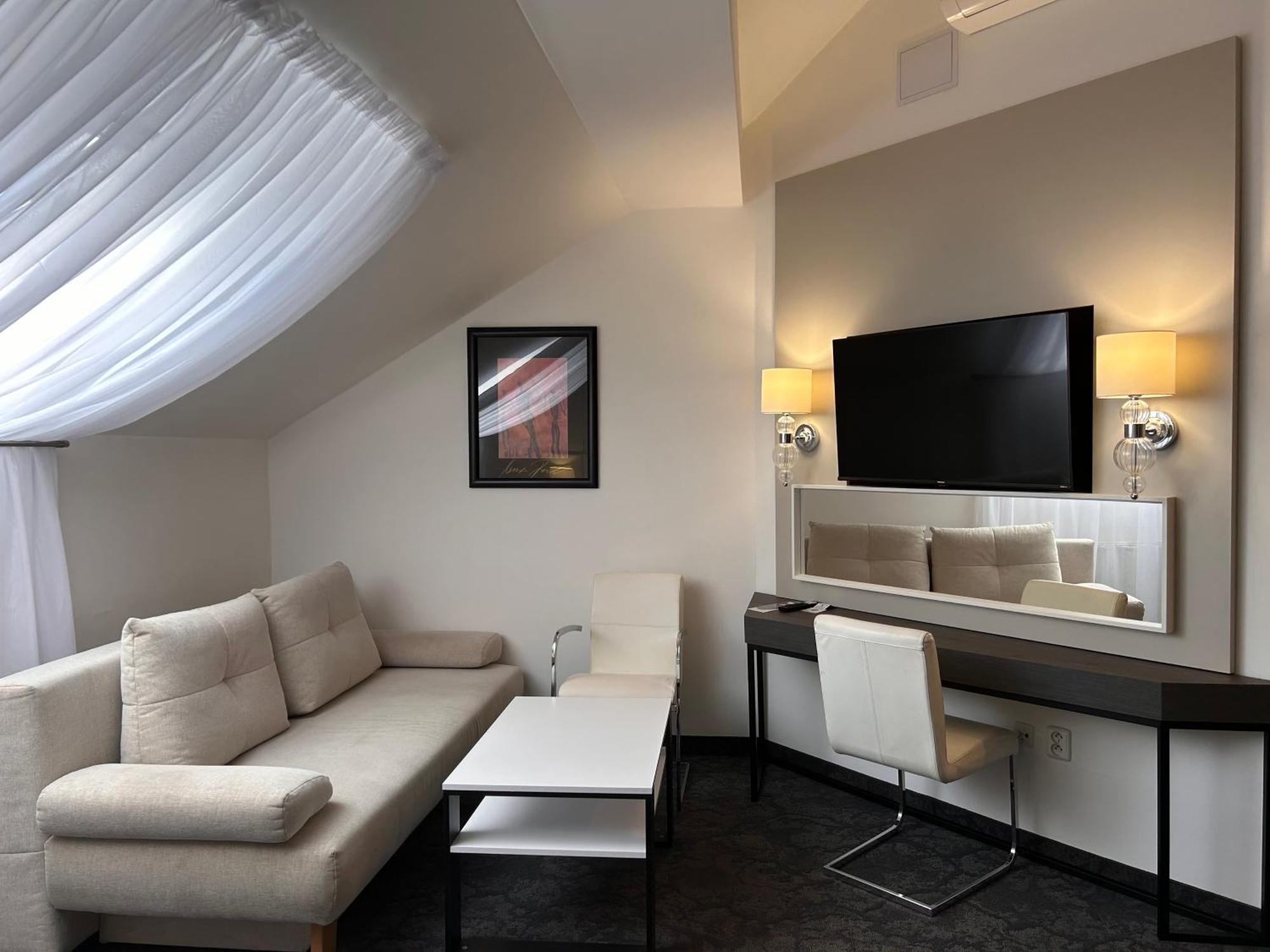 Otel Machova 3*
