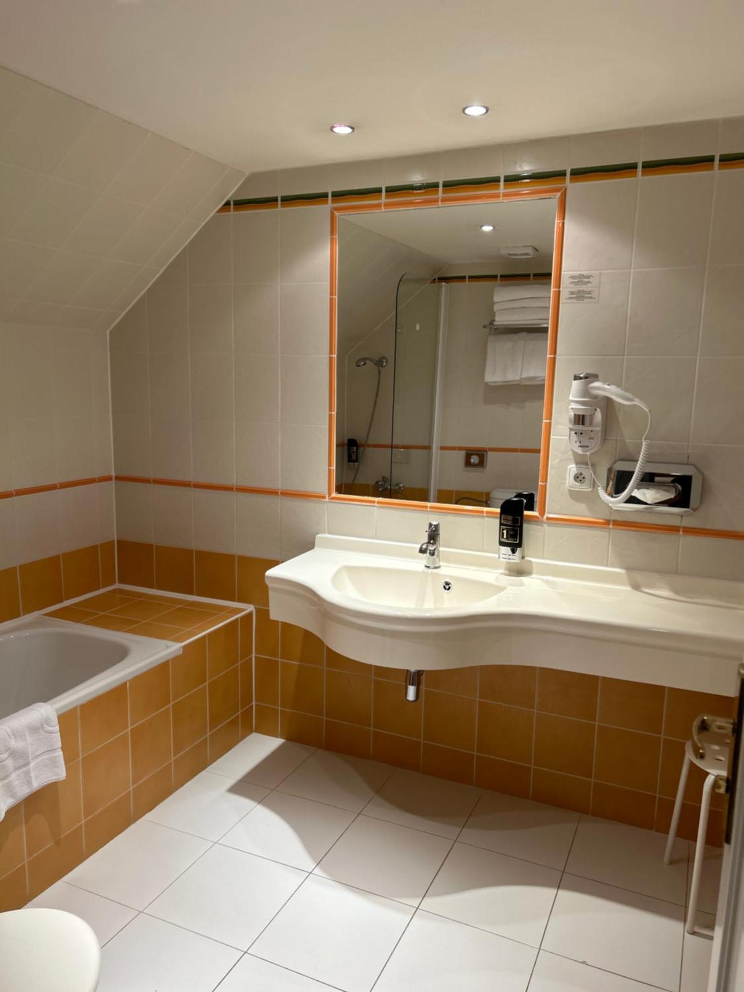 Machova Otel 3*