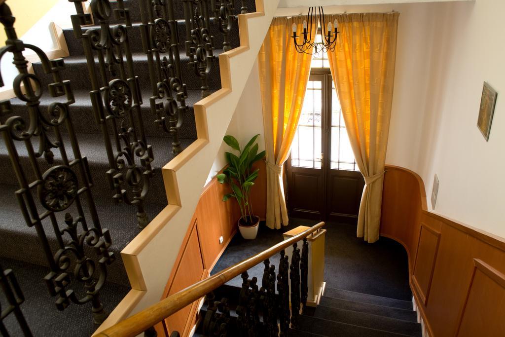 Machova Otel 3*